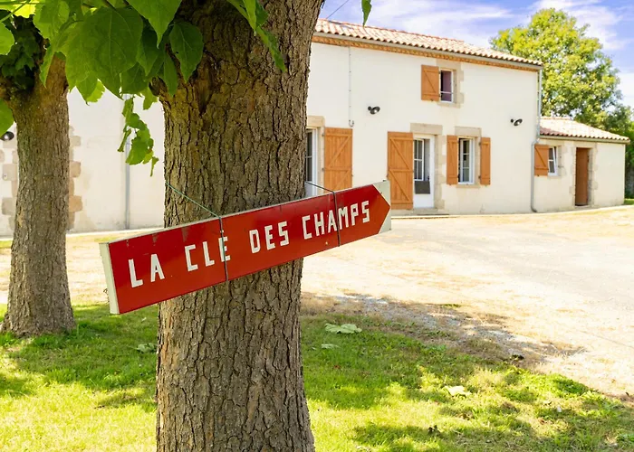 La Cle Des Champs Saint-Étienne-du-Bois